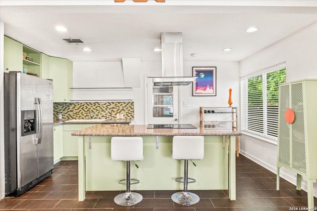 132 Vassar, San Antonio, TX 78212