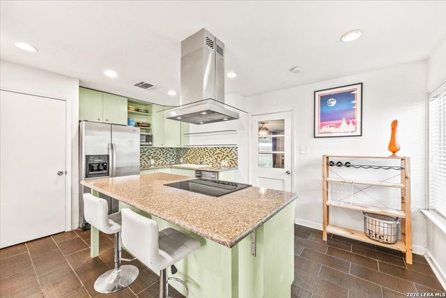 132 Vassar, San Antonio, TX 78212