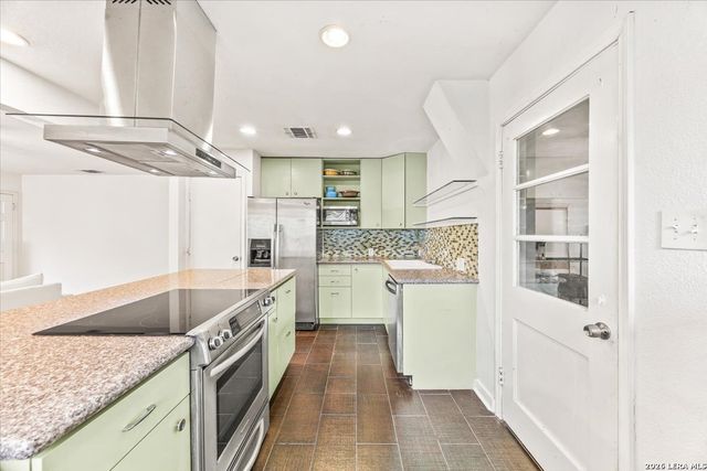 132 Vassar, San Antonio, TX 78212