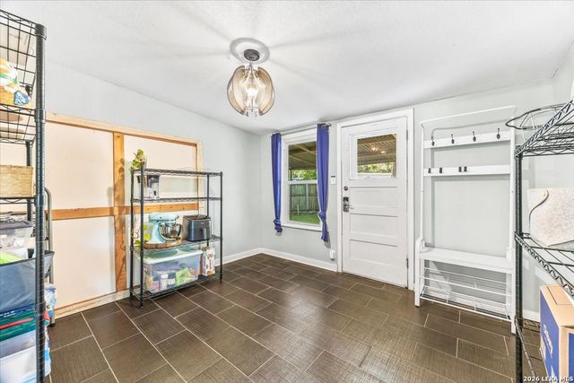 132 Vassar, San Antonio, TX 78212