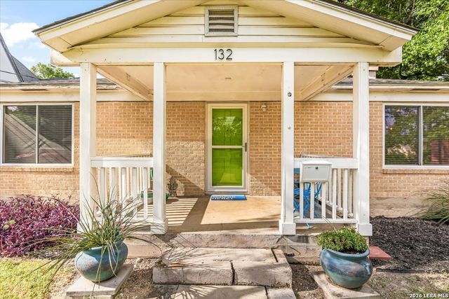 132 Vassar, San Antonio, TX 78212