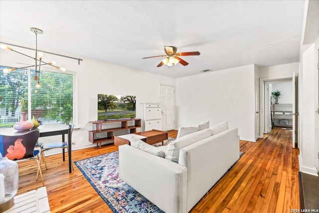 132 Vassar, San Antonio, TX 78212