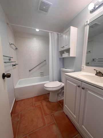 750 Burgundy P, Delray Beach, FL 33484