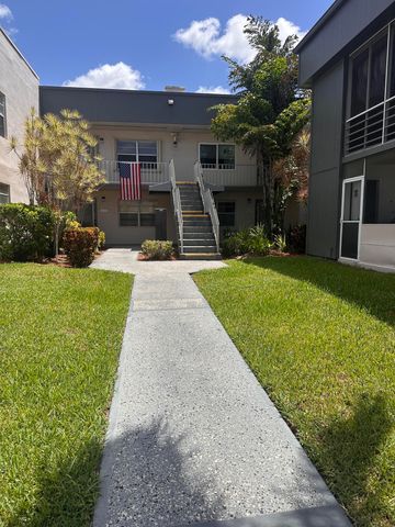 750 Burgundy P, Delray Beach, FL 33484