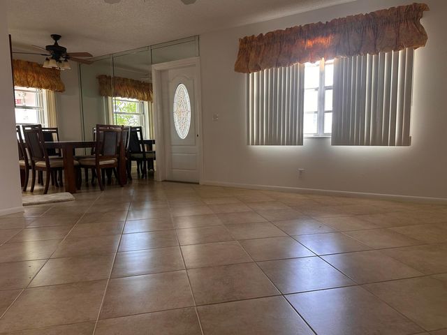 750 Burgundy P, Delray Beach, FL 33484