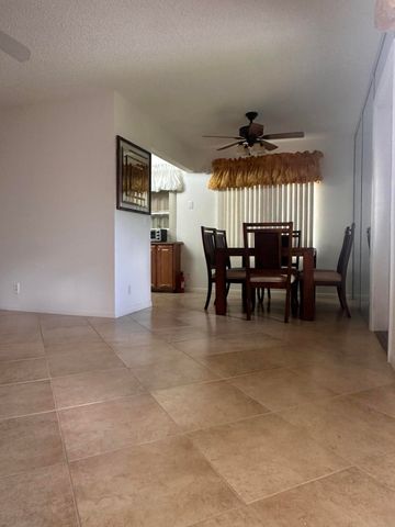 750 Burgundy P, Delray Beach, FL 33484
