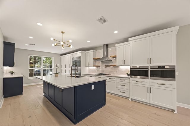 3218 Enclave Lane, Houston, TX 77077