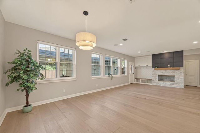 3218 Enclave Lane, Houston, TX 77077