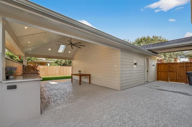 3218 Enclave Lane, Houston, TX 77077