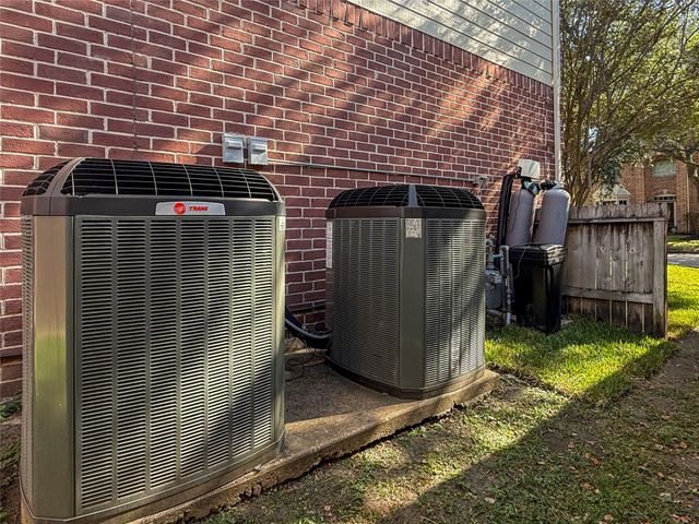 3218 Enclave Lane, Houston, TX 77077