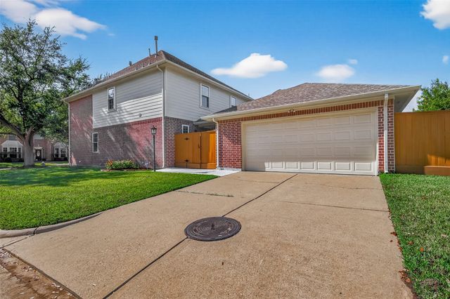 3218 Enclave Lane, Houston, TX 77077