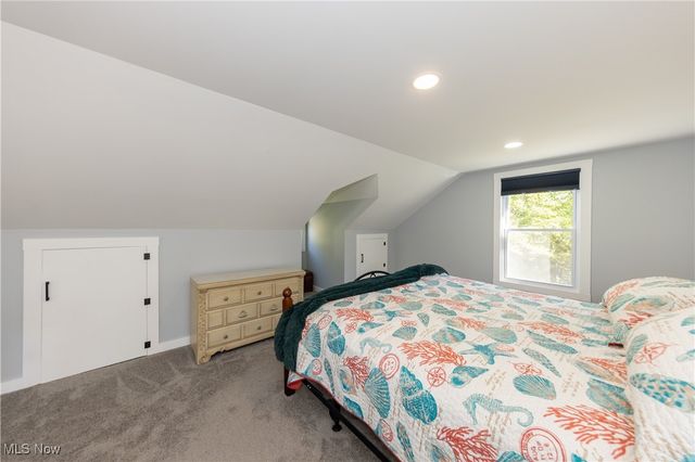 1366 E Twinsburg Road, Macedonia, OH 44056