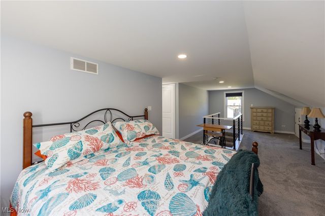 1366 E Twinsburg Road, Macedonia, OH 44056