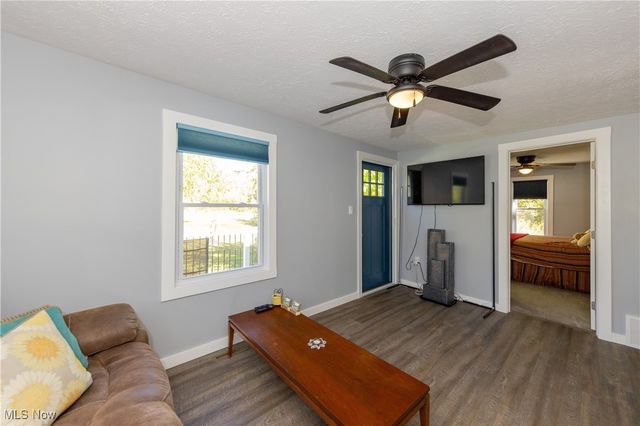 1366 E Twinsburg Road, Macedonia, OH 44056