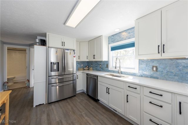 1366 E Twinsburg Road, Macedonia, OH 44056