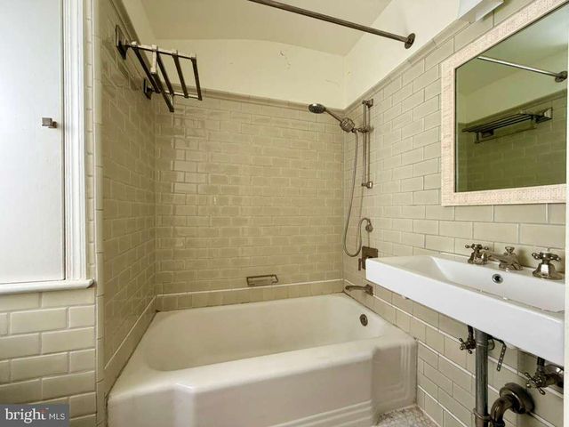 5015 FULTON ST NW, Washington, DC 20016