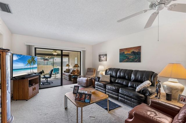 665 BROADMOOR CIRCLE, Winter Haven, FL 33884