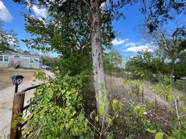 529 Madison ST, Elgin, TX 78621