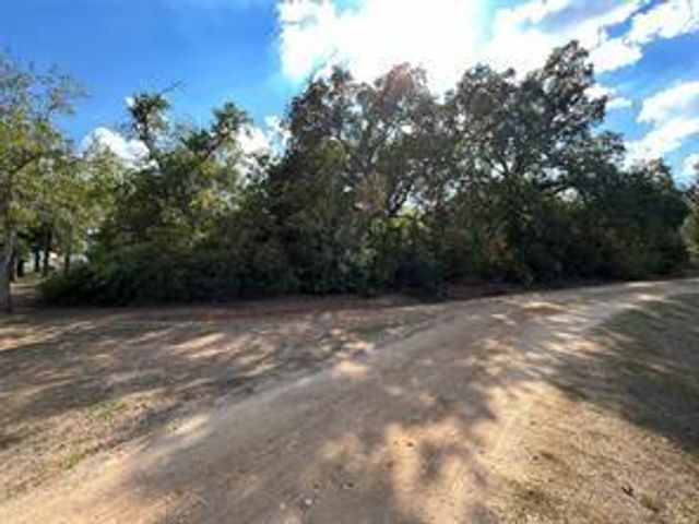 529 Madison ST, Elgin, TX 78621