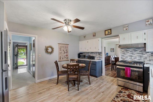 2320 26TH Street, Rock Island, IL 61201