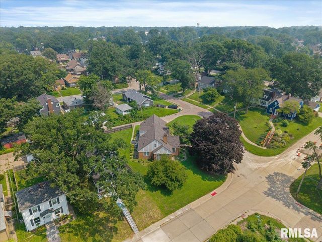 2320 26TH Street, Rock Island, IL 61201