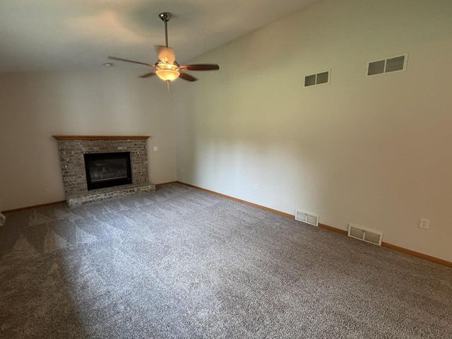 6867 Valiant Drive, Windsor, WI 53598