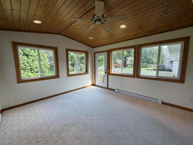 6867 Valiant Drive, Windsor, WI 53598