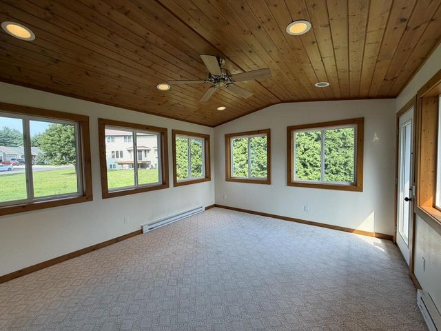 6867 Valiant Drive, Windsor, WI 53598