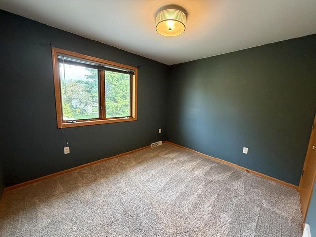 6867 Valiant Drive, Windsor, WI 53598
