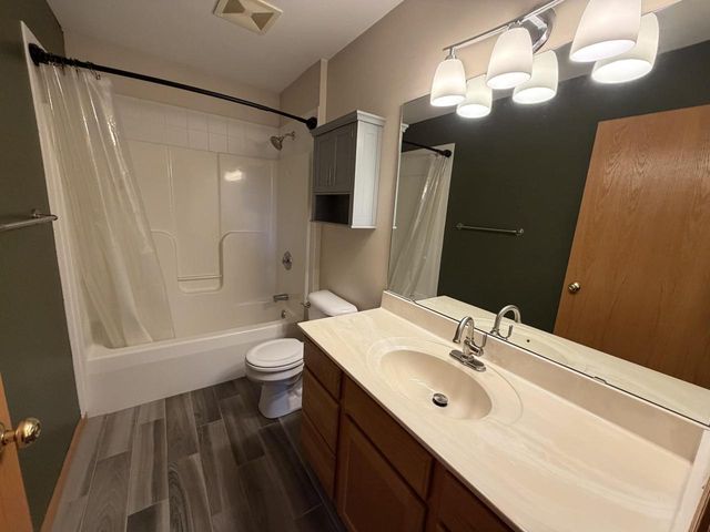6867 Valiant Drive, Windsor, WI 53598