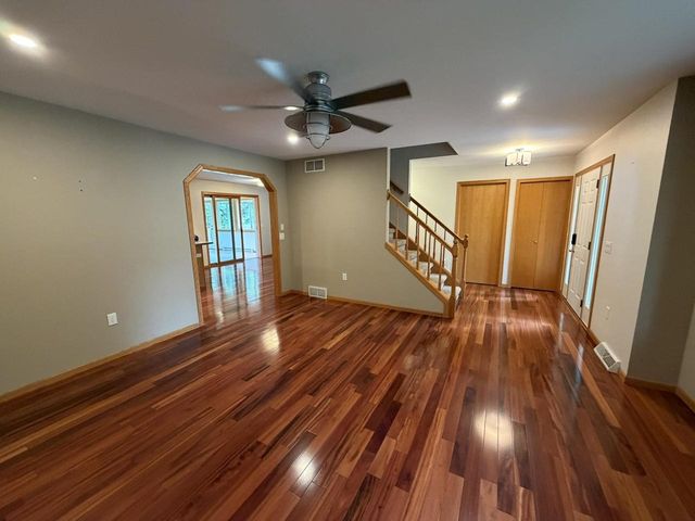 6867 Valiant Drive, Windsor, WI 53598