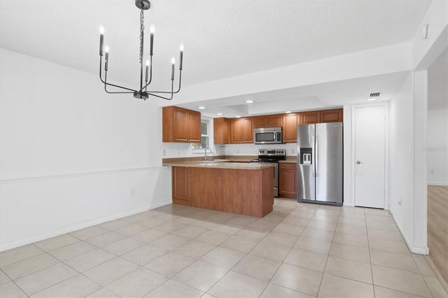 506 SUMMERWOOD COURT, Tarpon Springs, FL 34689