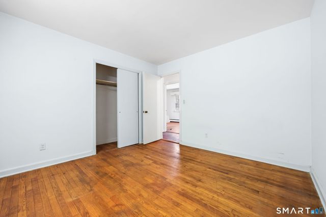 420 Valley Road, Greenwich, CT 06807