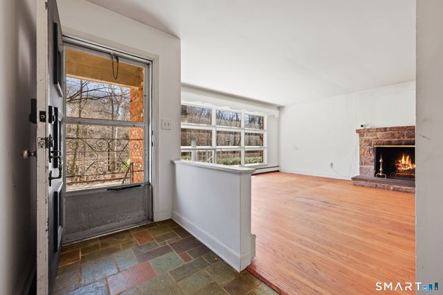 420 Valley Road, Greenwich, CT 06807