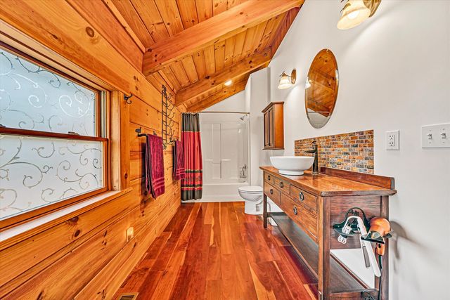 94 Lakecrest DR, Hardy, VA 24101