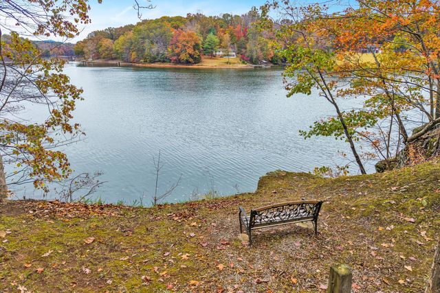 94 Lakecrest DR, Hardy, VA 24101