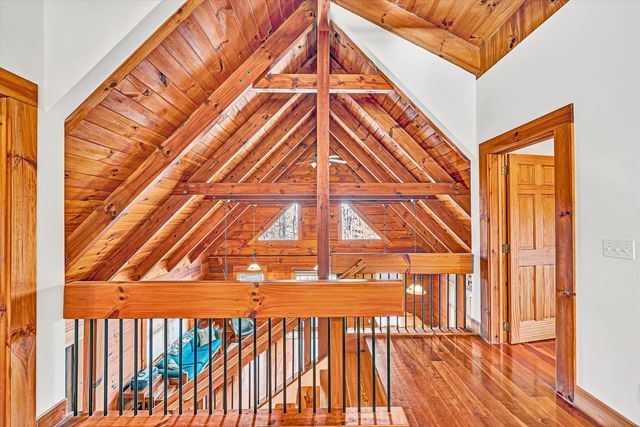 94 Lakecrest DR, Hardy, VA 24101