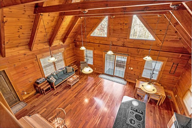 94 Lakecrest DR, Hardy, VA 24101