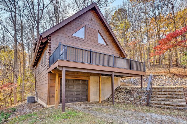 94 Lakecrest DR, Hardy, VA 24101