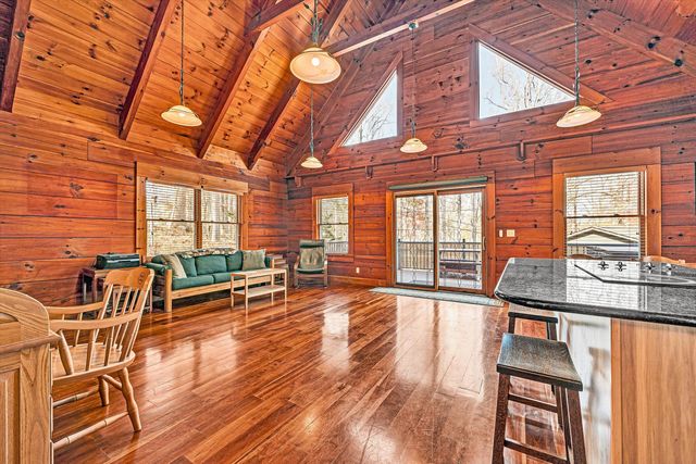 94 Lakecrest DR, Hardy, VA 24101