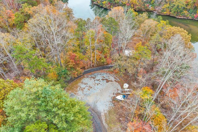 94 Lakecrest DR, Hardy, VA 24101