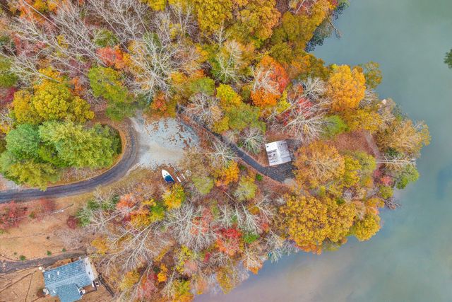 94 Lakecrest DR, Hardy, VA 24101