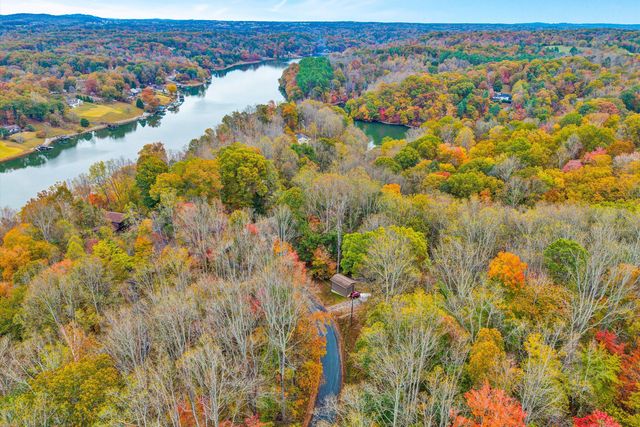 94 Lakecrest DR, Hardy, VA 24101