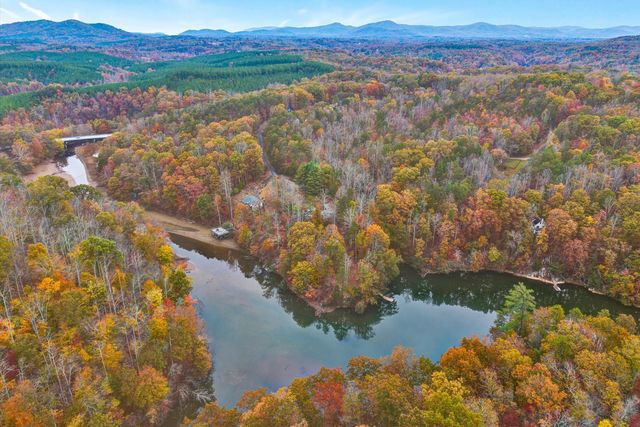 94 Lakecrest DR, Hardy, VA 24101