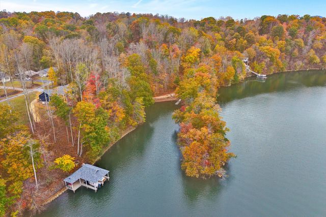 94 Lakecrest DR, Hardy, VA 24101