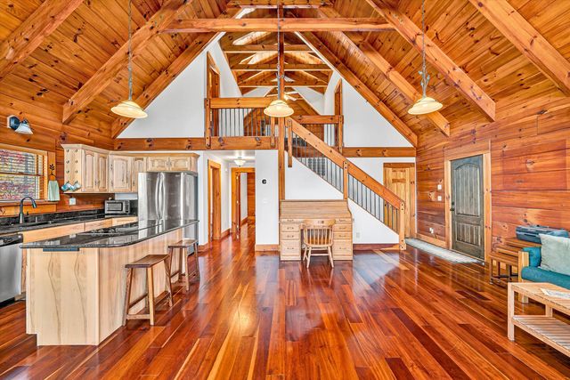 94 Lakecrest DR, Hardy, VA 24101