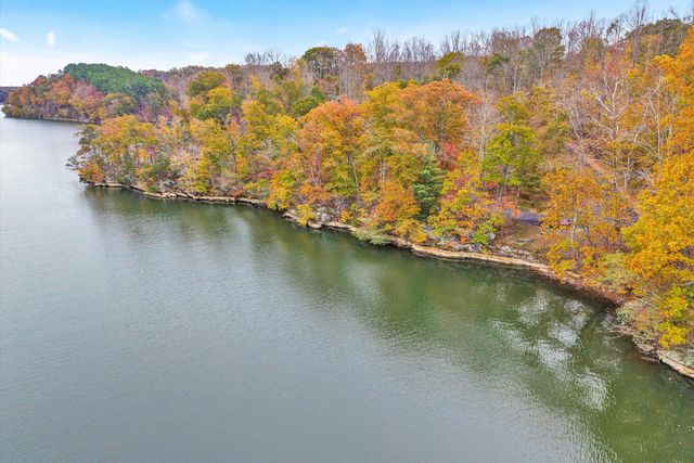 94 Lakecrest DR, Hardy, VA 24101