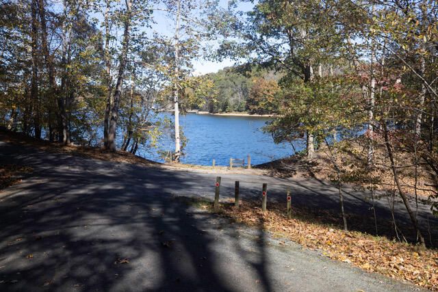 94 Lakecrest DR, Hardy, VA 24101