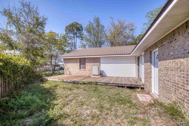 1601 College Pkwy, Gulf Breeze, FL 32563