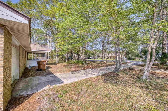 1601 College Pkwy, Gulf Breeze, FL 32563